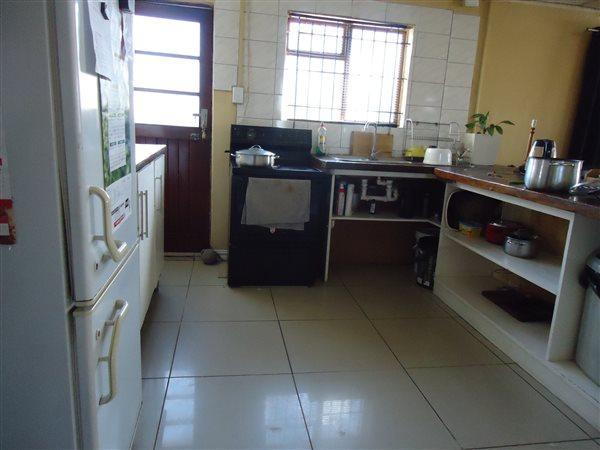 3 Bedroom Property for Sale in Sabata Dalindyebo Square Western Cape
